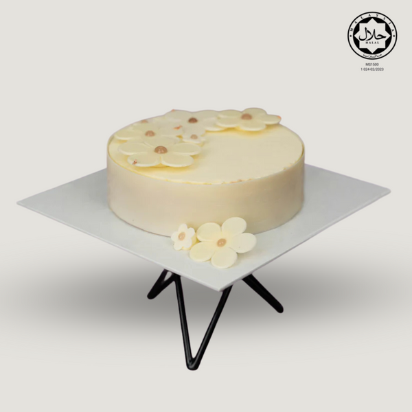 Fleur de Vanille Entremet 7 Inch