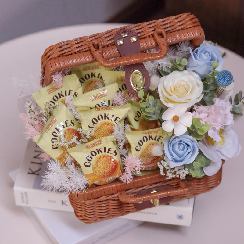 Salted Egg Cookie Basket