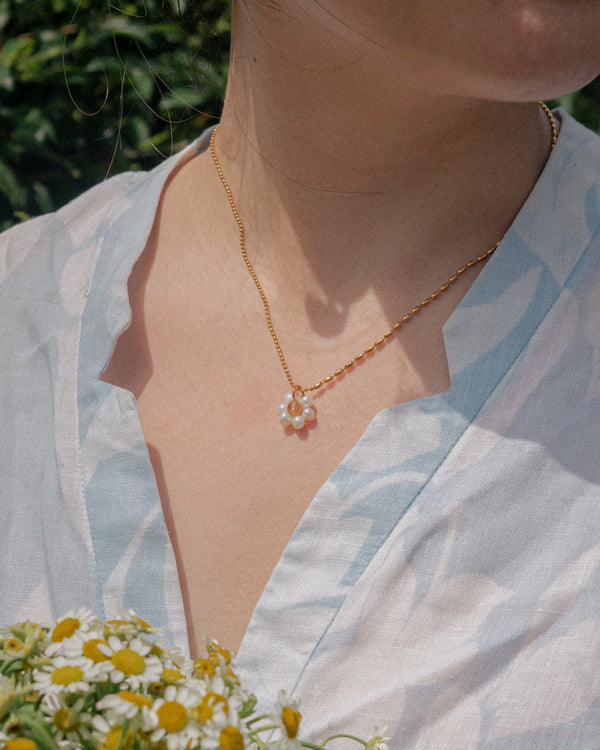 Feithe.co Wildflower necklace